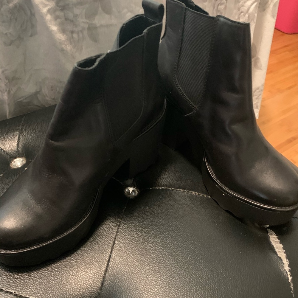 Steve Madden Booties Worn Once Runs Small - image 2